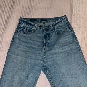 Wild fable. High rise straight size 6 jeans.